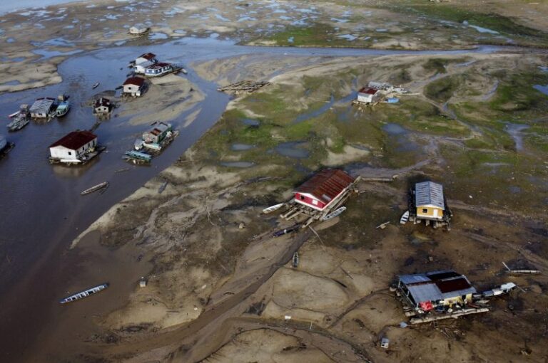 Sequía extrema en la Amazonía