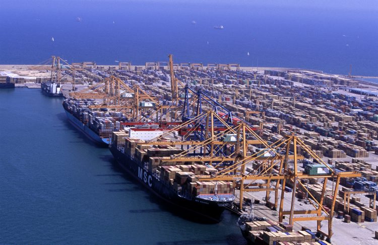 La 'insostenible' ampliación del Puerto de Valencia