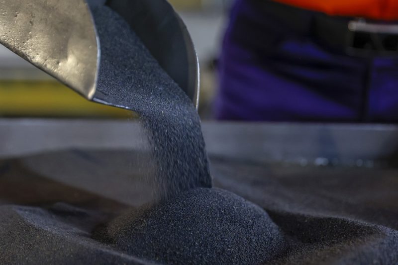 Ley europea de materias primas: Locura y consumo desenfrenado