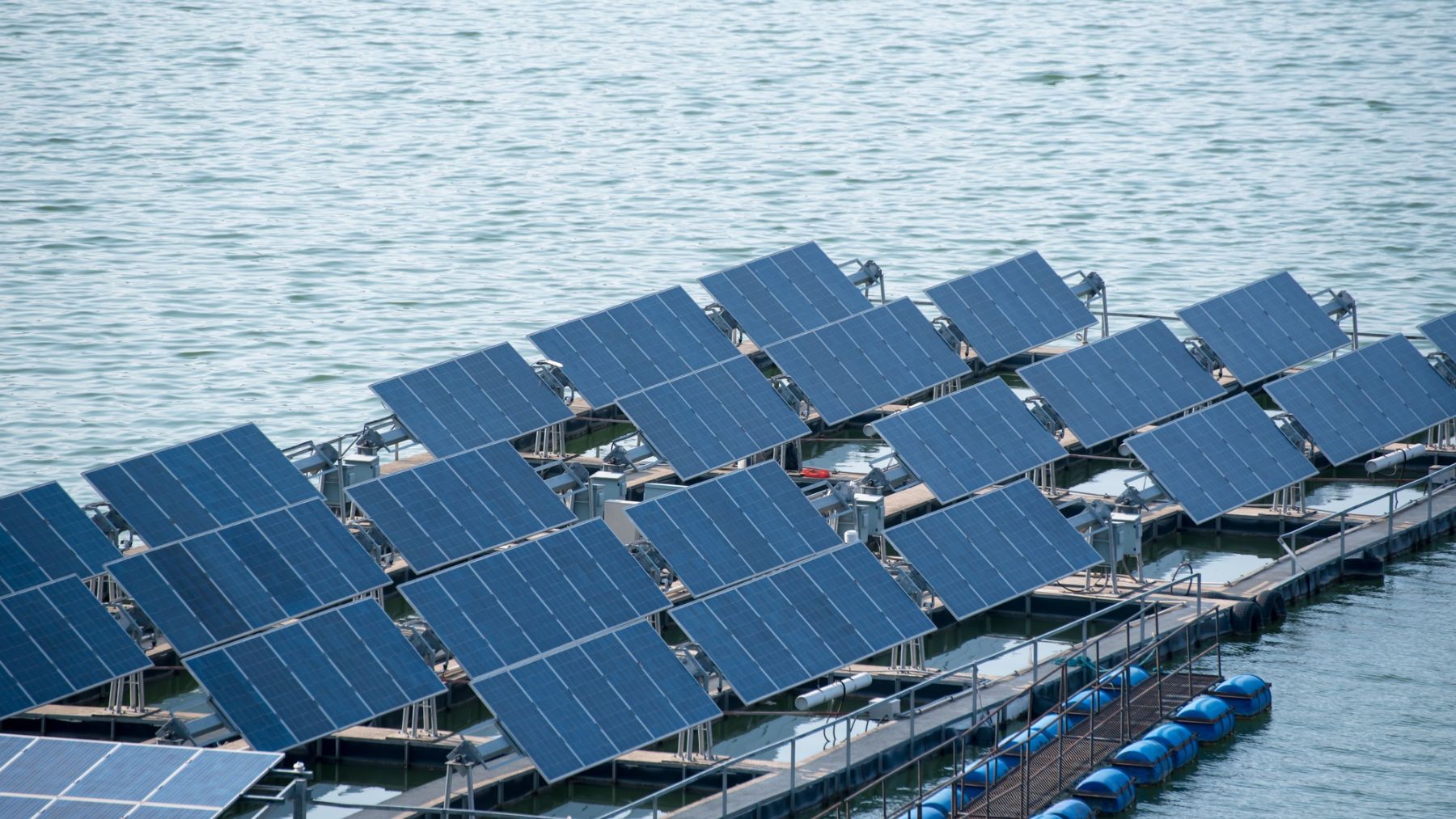 Central flotante Espana