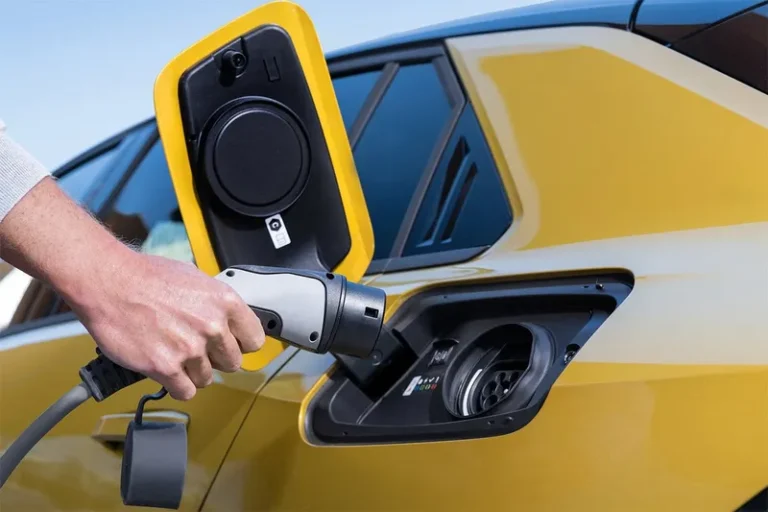TotalEnergies puntos de recarga coche eléctrico Madrid