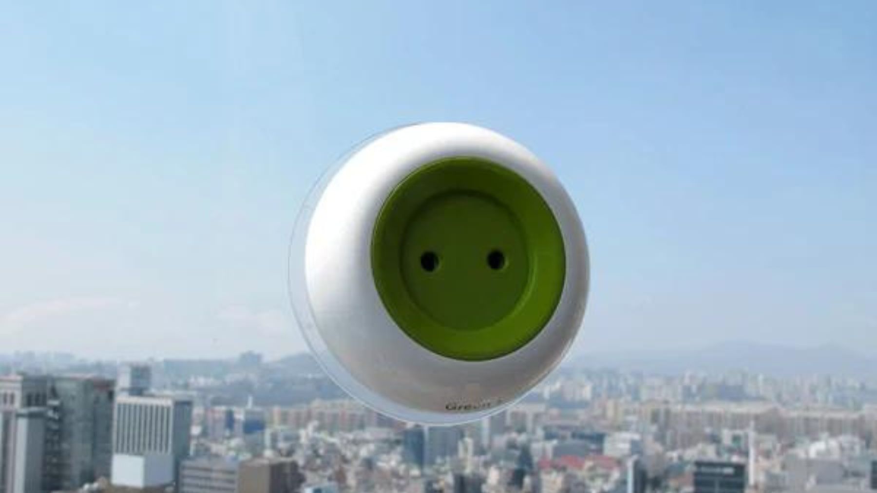 enchufe solar electricidad