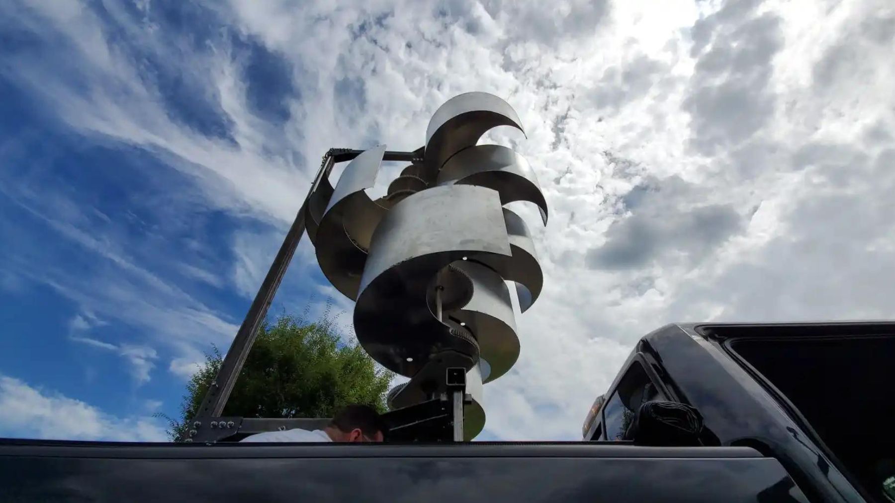 Paneles solares aerogenerador