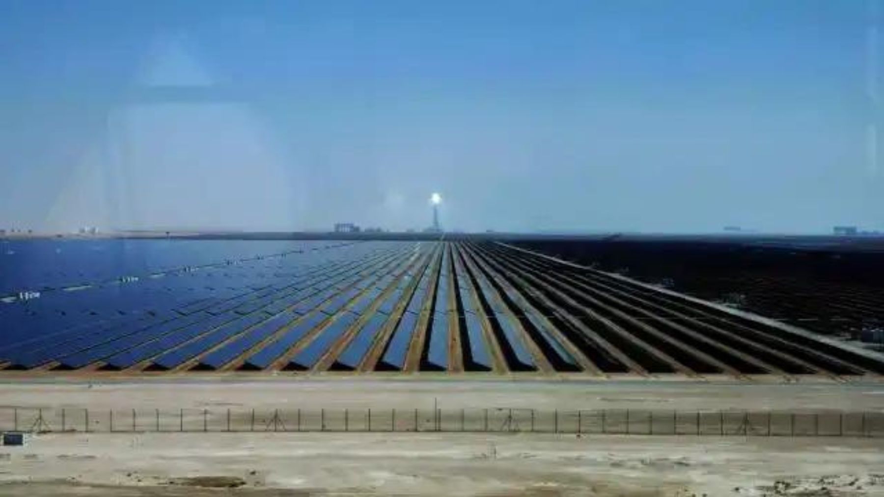 Dubai paneles solares