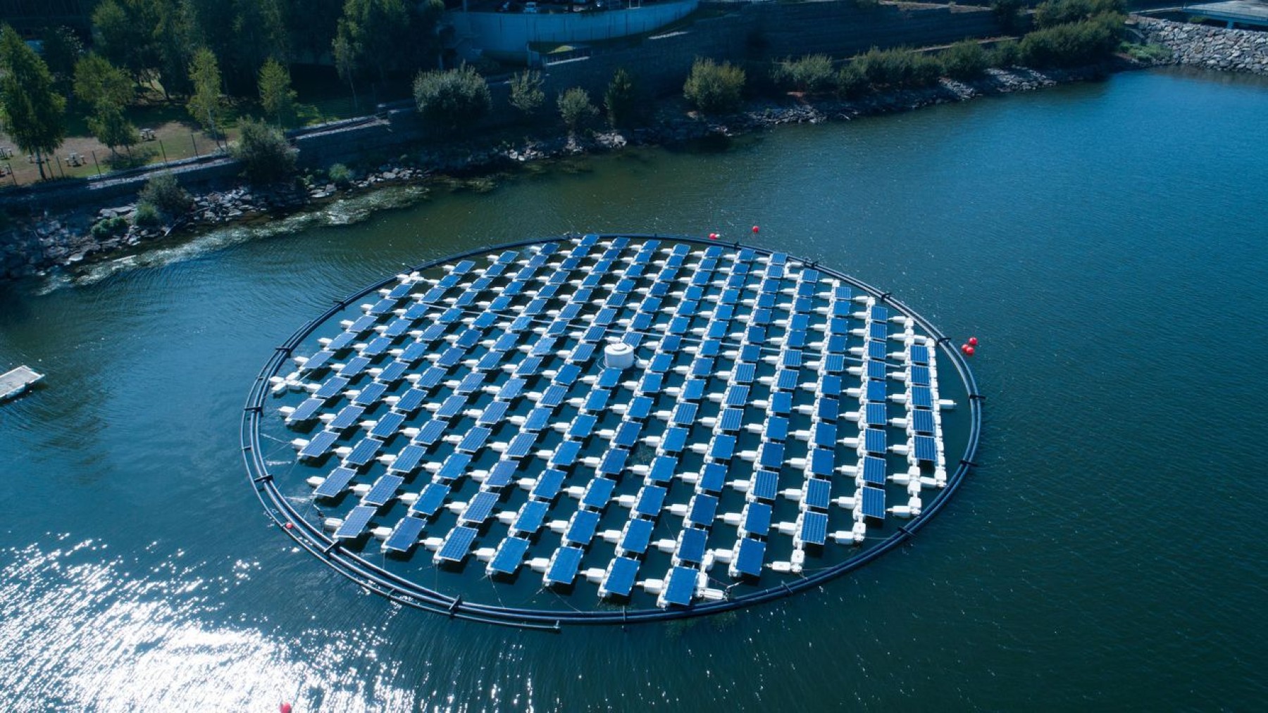 energía, energía solar flotante