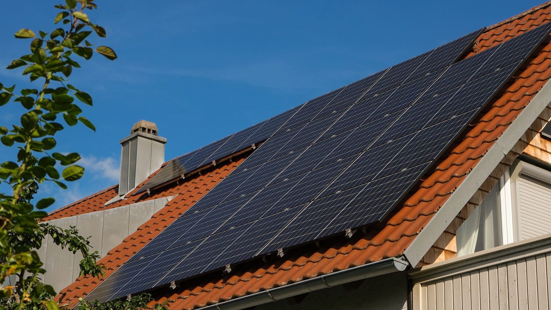 Asturias paneles solares baterías almacenamiento