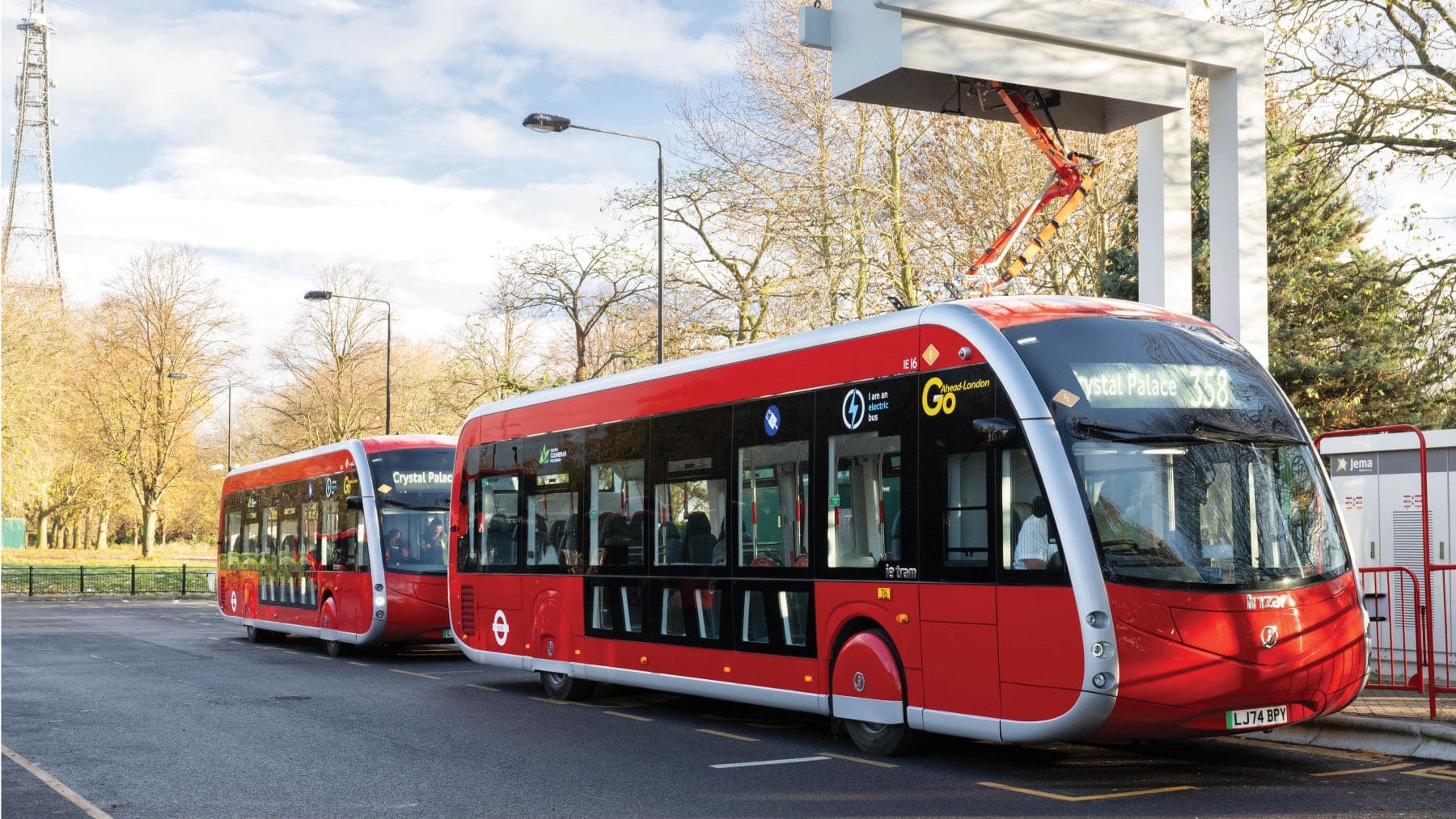 Bus en résine de couleur blanc - IRIZAR ie tram Bus en résine de couleur blanc - IRIZAR ie tram