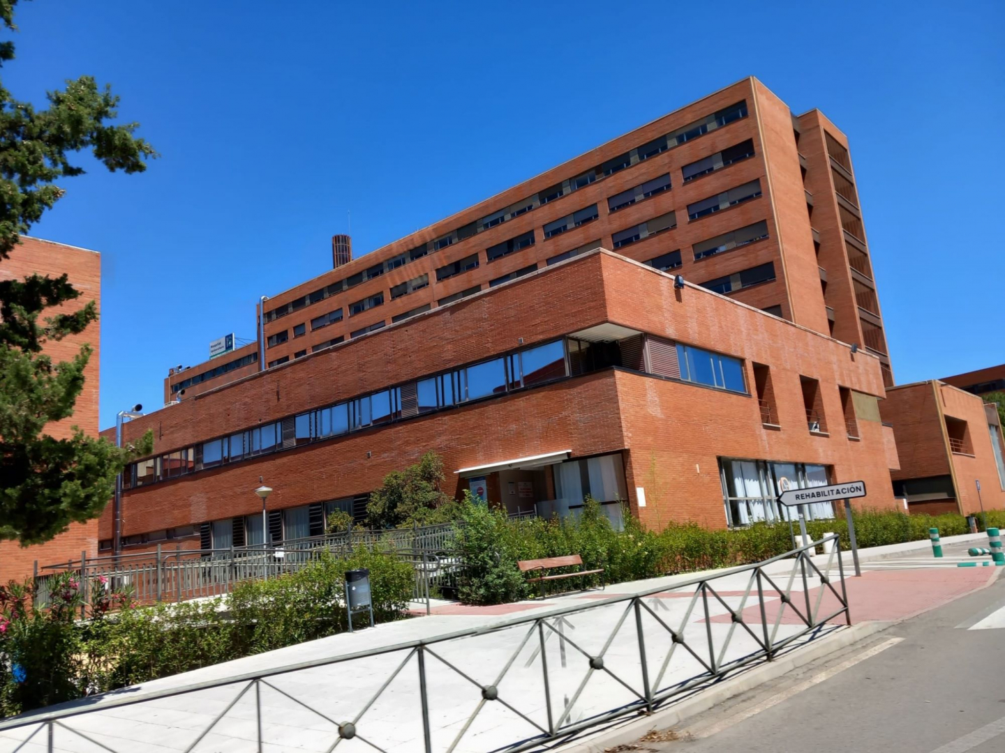 Hospital Guadalajara coches eléctricos