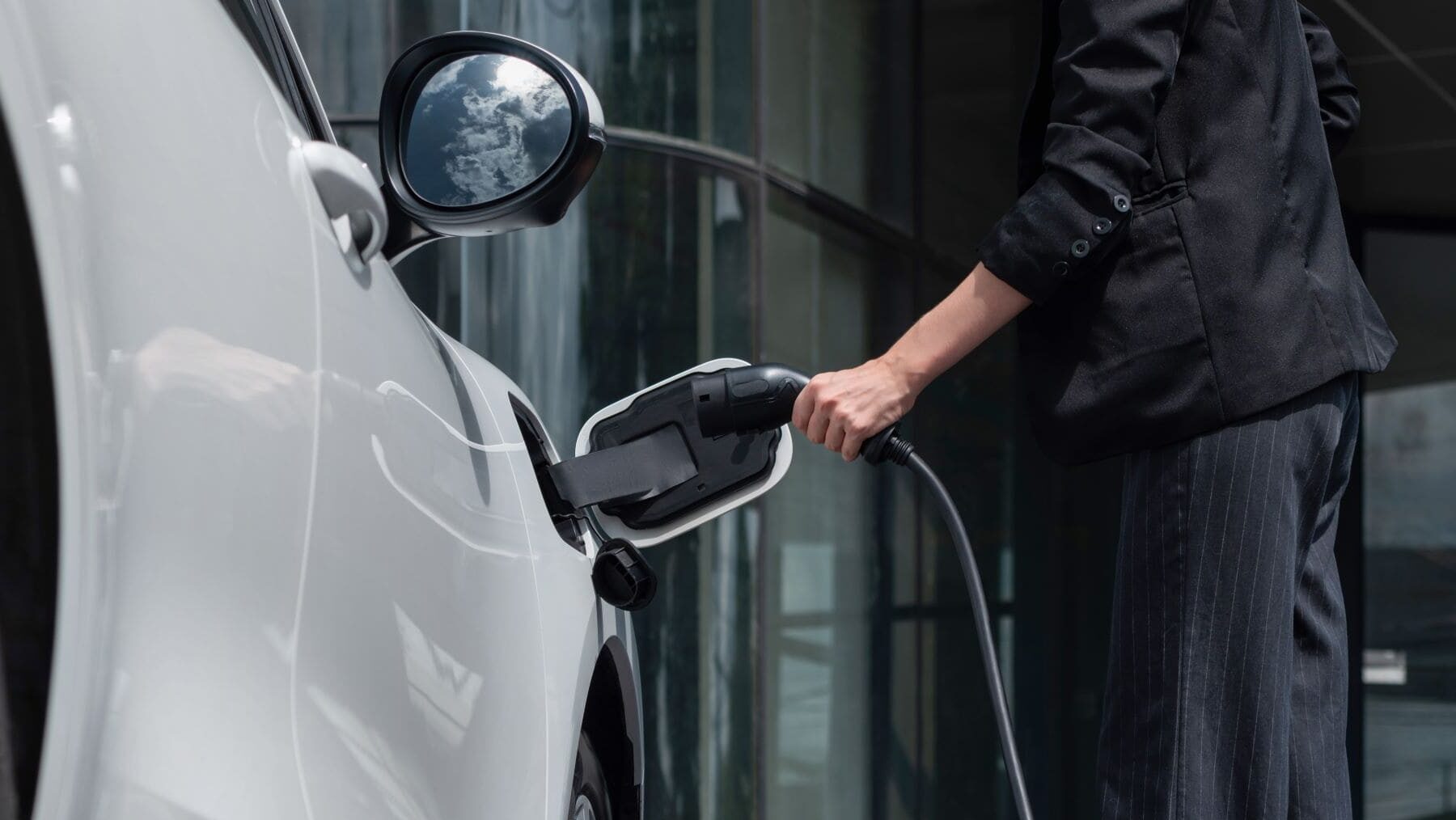 Junta Extremadura puntos recarga eléctrica ultrarrápidos