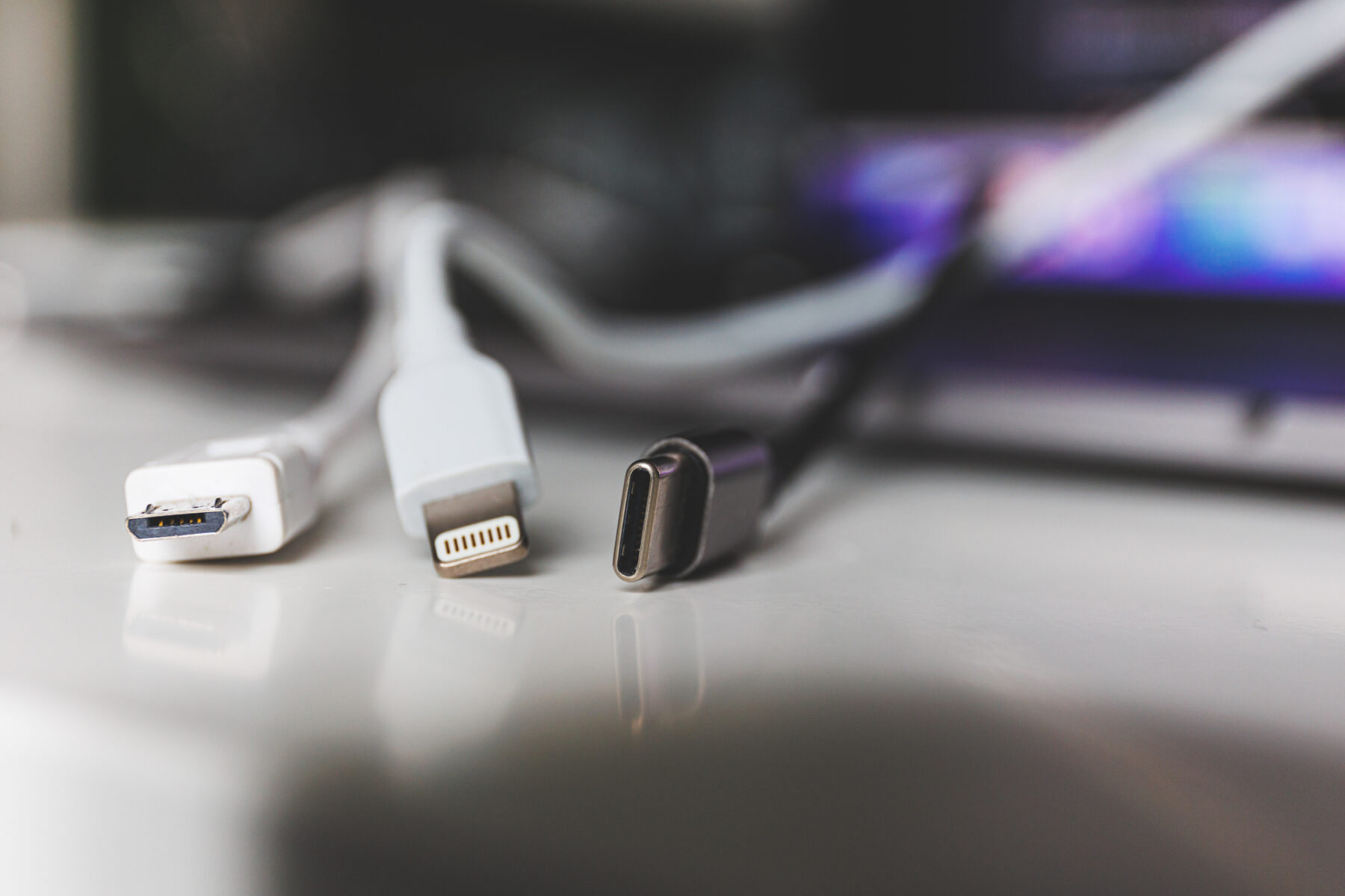 Residuos electrónicos cargador USB-C universal