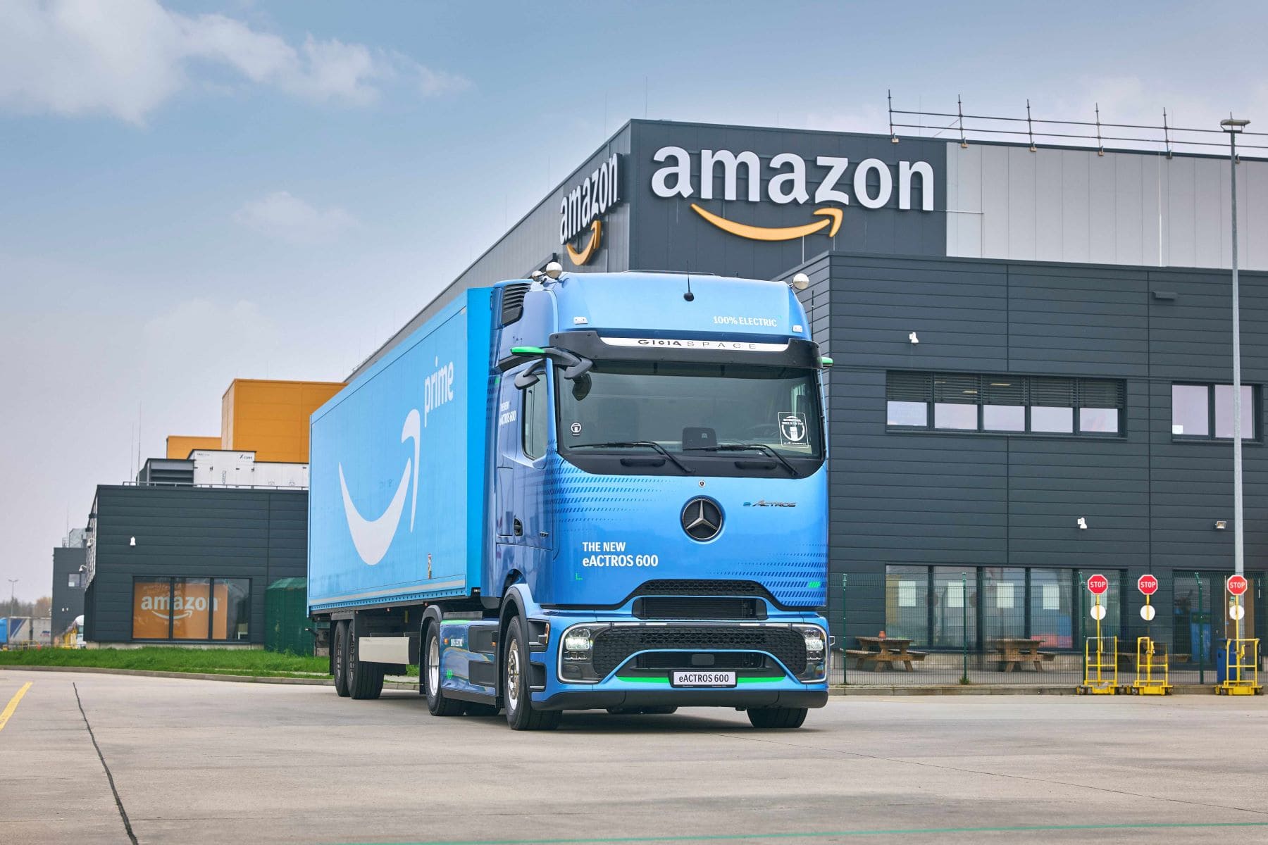 Amazon camiones eActros 600