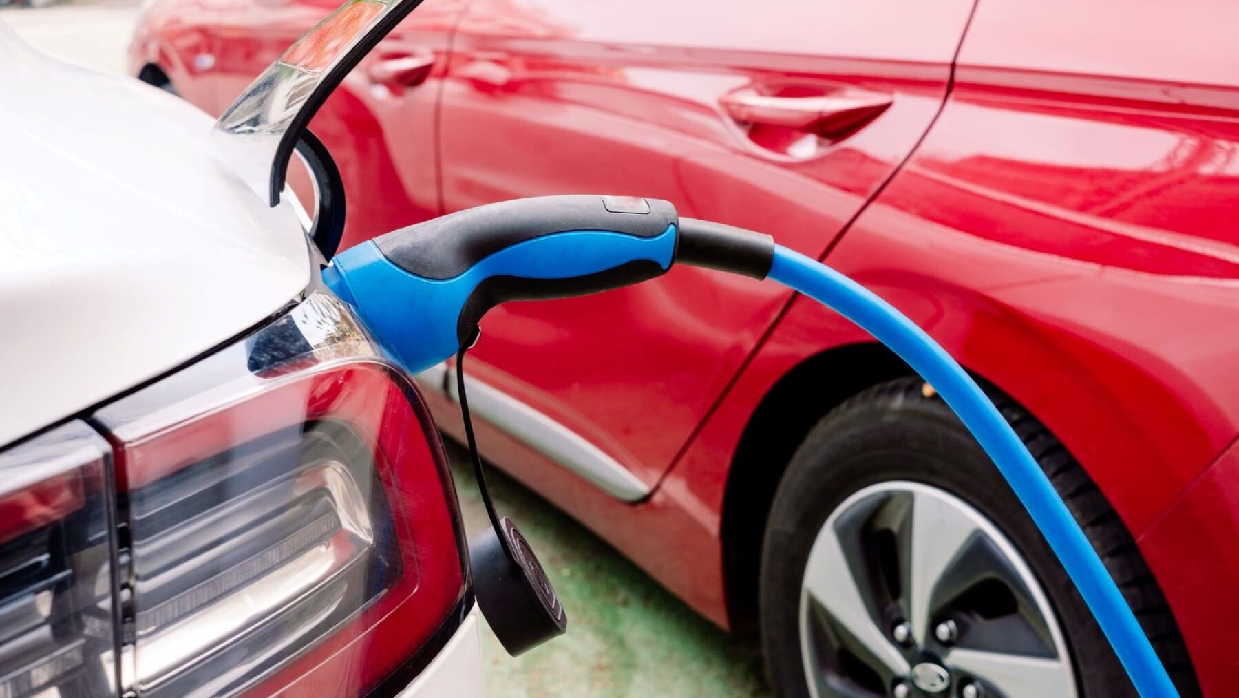 coche eléctrico ocasión precio 2024