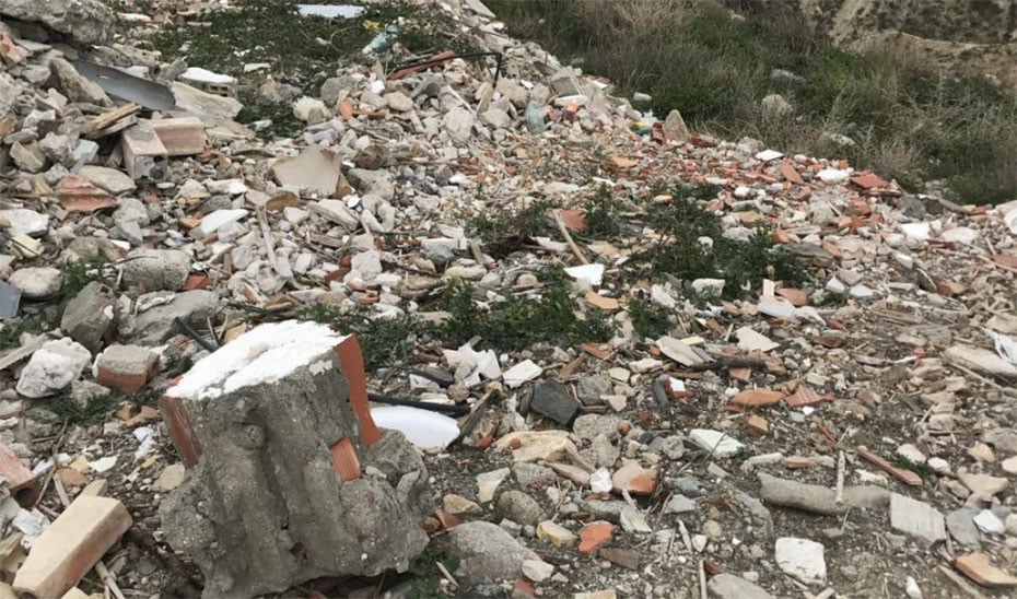 Sellarán vertedero Albox