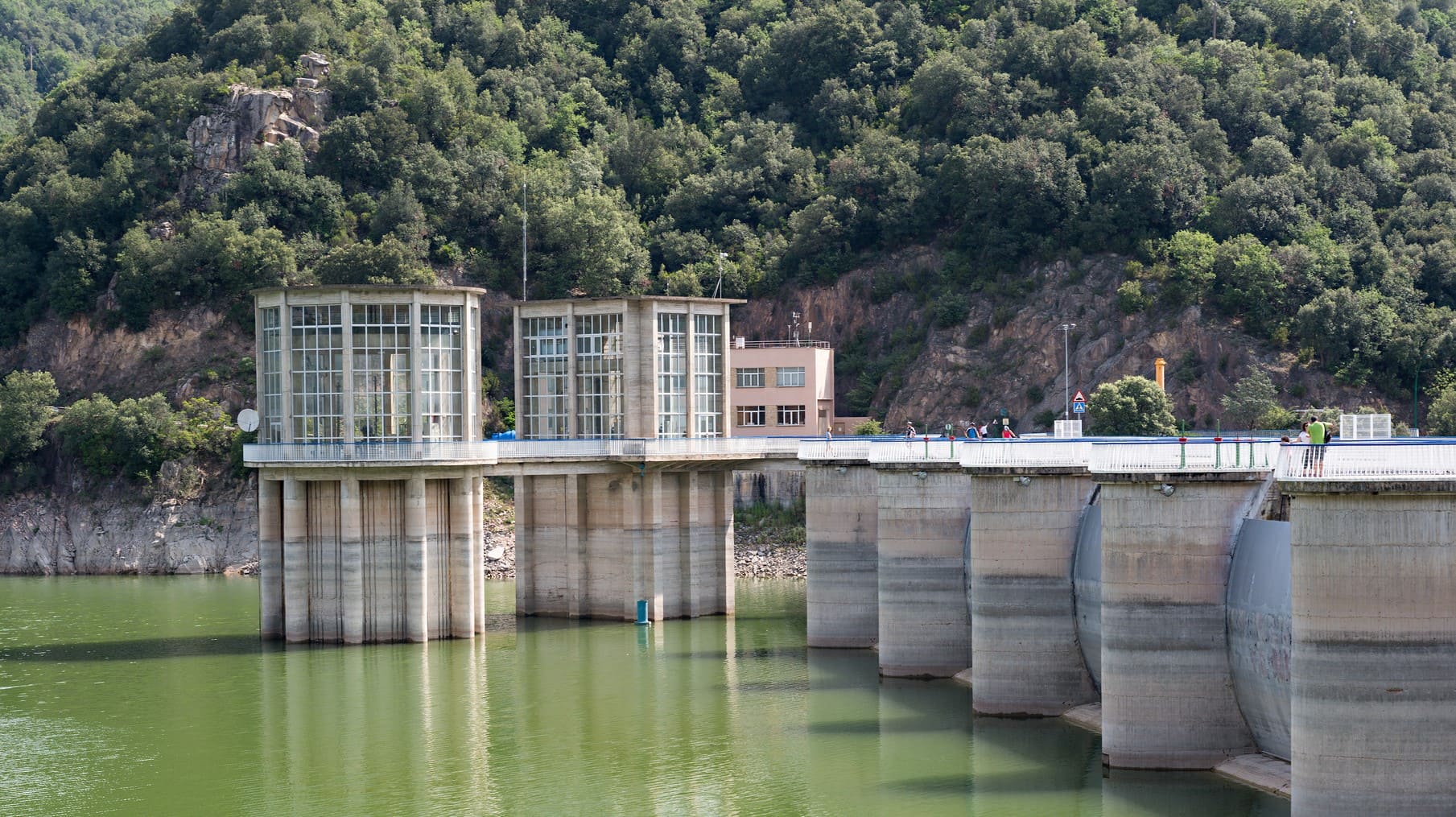 Aumenta nivel agua cuencas Cataluña sequía persiste