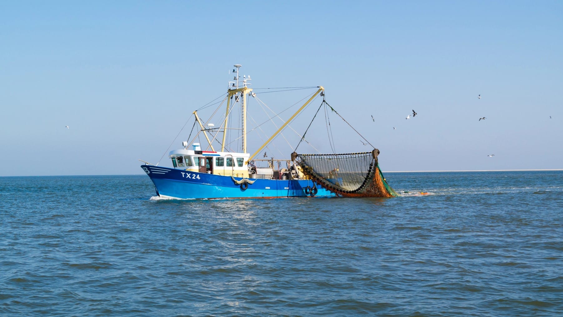España frenar pesca arrastre áreas marinas protegidas