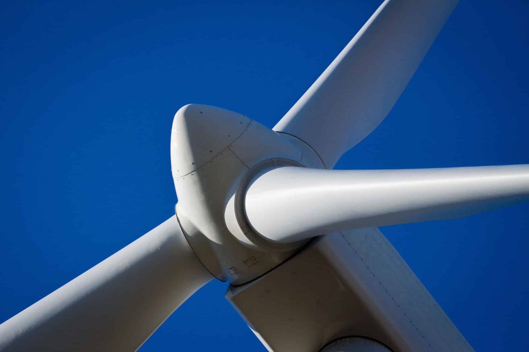 RENOVAL ayudas desarrollos hidrógeno renovable aerogeneradores