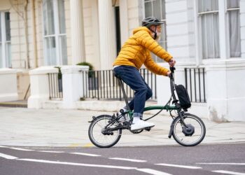 Bicicletas eléctricas plegables ventajas inconvenientes