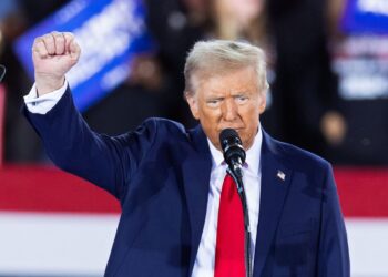 Cumbre Trump fondo océano