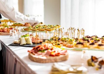 'S' de Sostenibilidad para 'Málaga no caduca' plan pionero de aprovechamiento de excedente alimentario hostelero