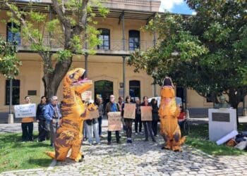 Universitarios greenwashing repsol