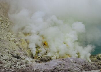 oponen minería tierras raras