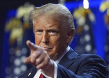 California eléctricos Trump gasolina