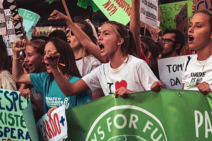 Entre jóvenes factor socioeconómico clave implicación individual transición ecológica