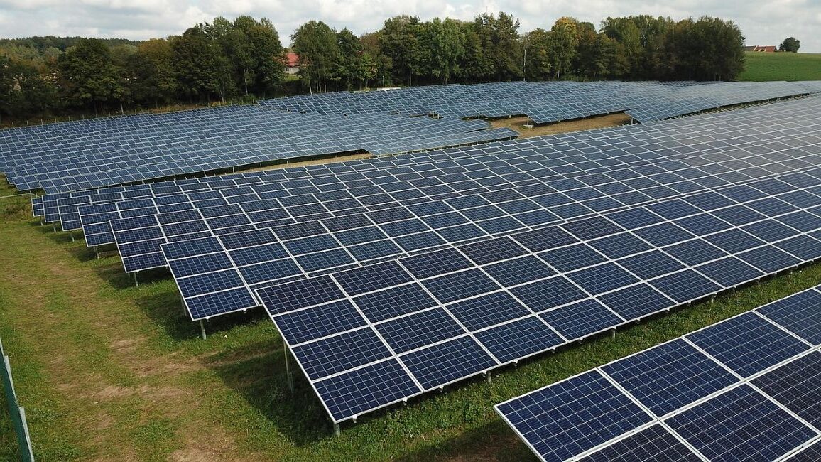 Grupo Enho plantas solares Castejón
