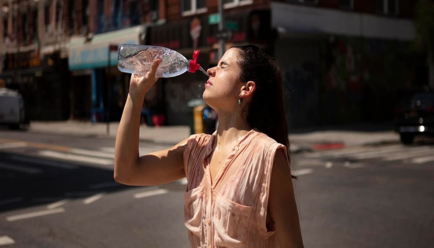 Lanzan una ‘Guía Práctica para afrontar las ‘olas de calor’ desde el Observatorio de Salud y Cambio Climático