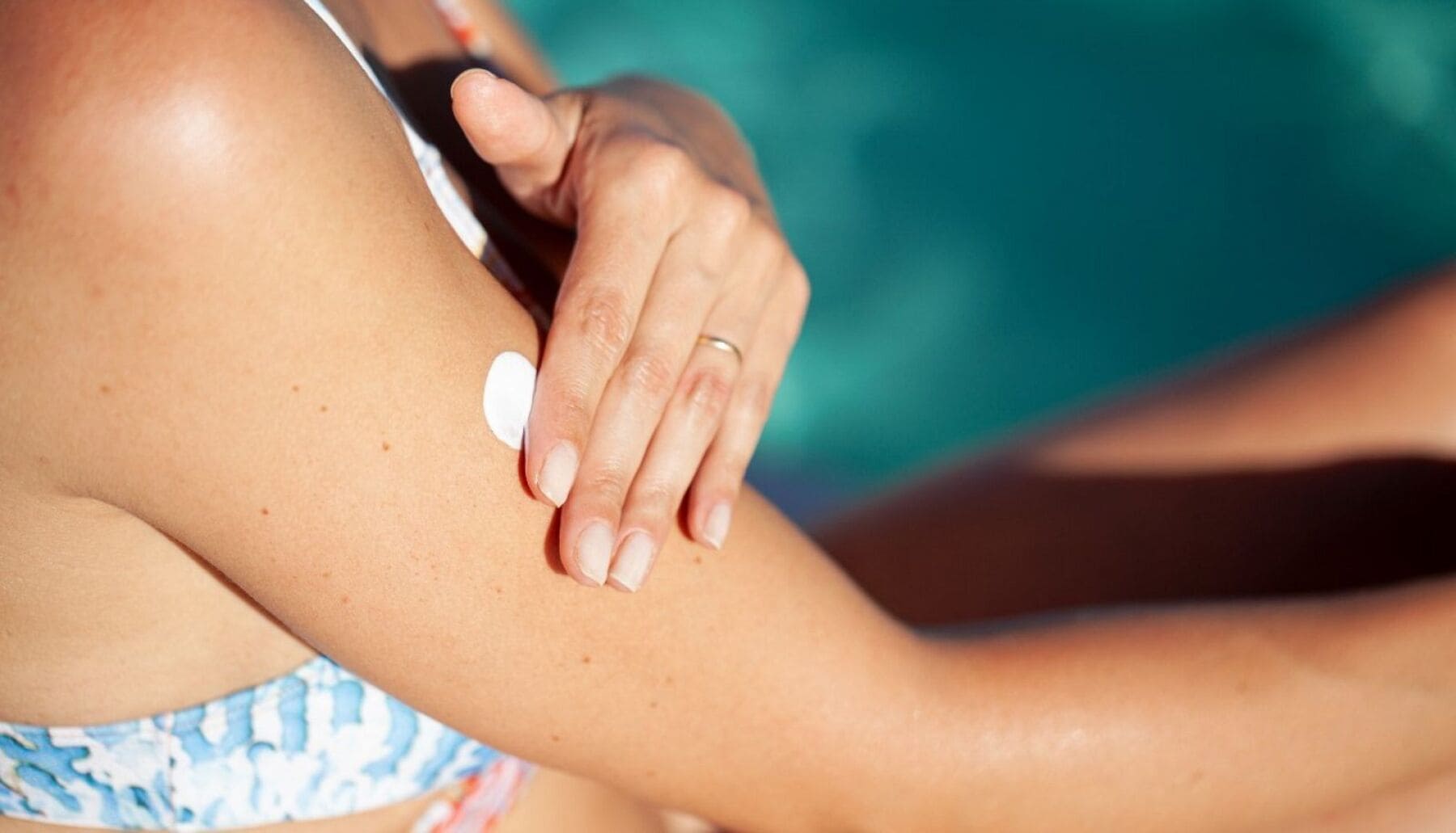 Las mejores y saludables cremas solares para este verano de 2025