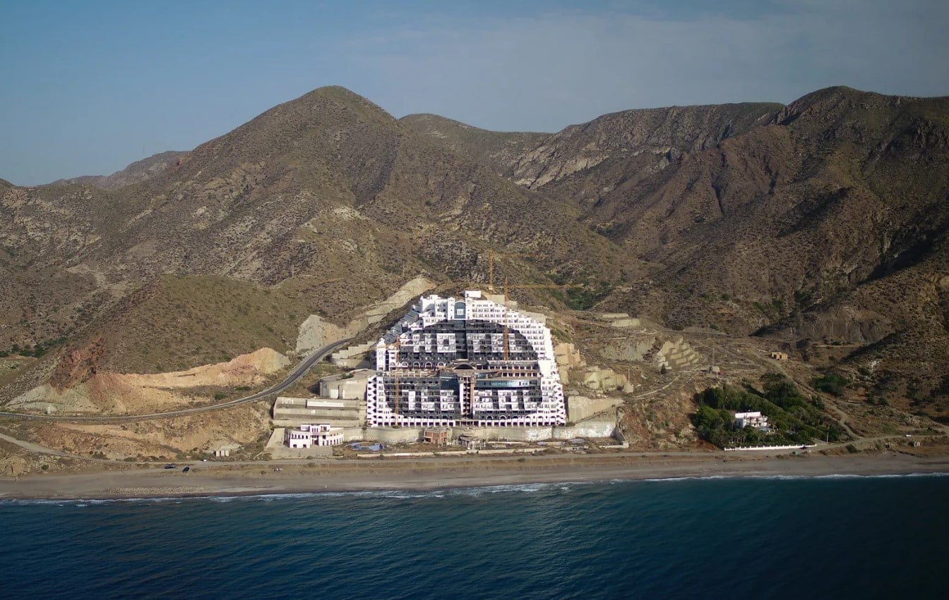 Montero Moreno demolición Algarrobico