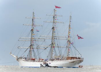 Statsraad Lehmkuhl secretos océanos