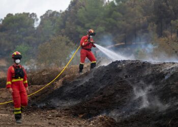 controlado incendio Paüls