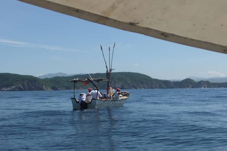 México narcotráfico pescadores artesanales Pacífico Central mulas droga