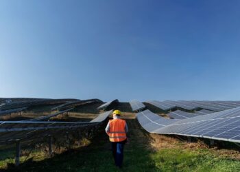 UNEF y FOTOPLAT llaman a participar en la V Edición del Concurso 'Startup Solar' 2025