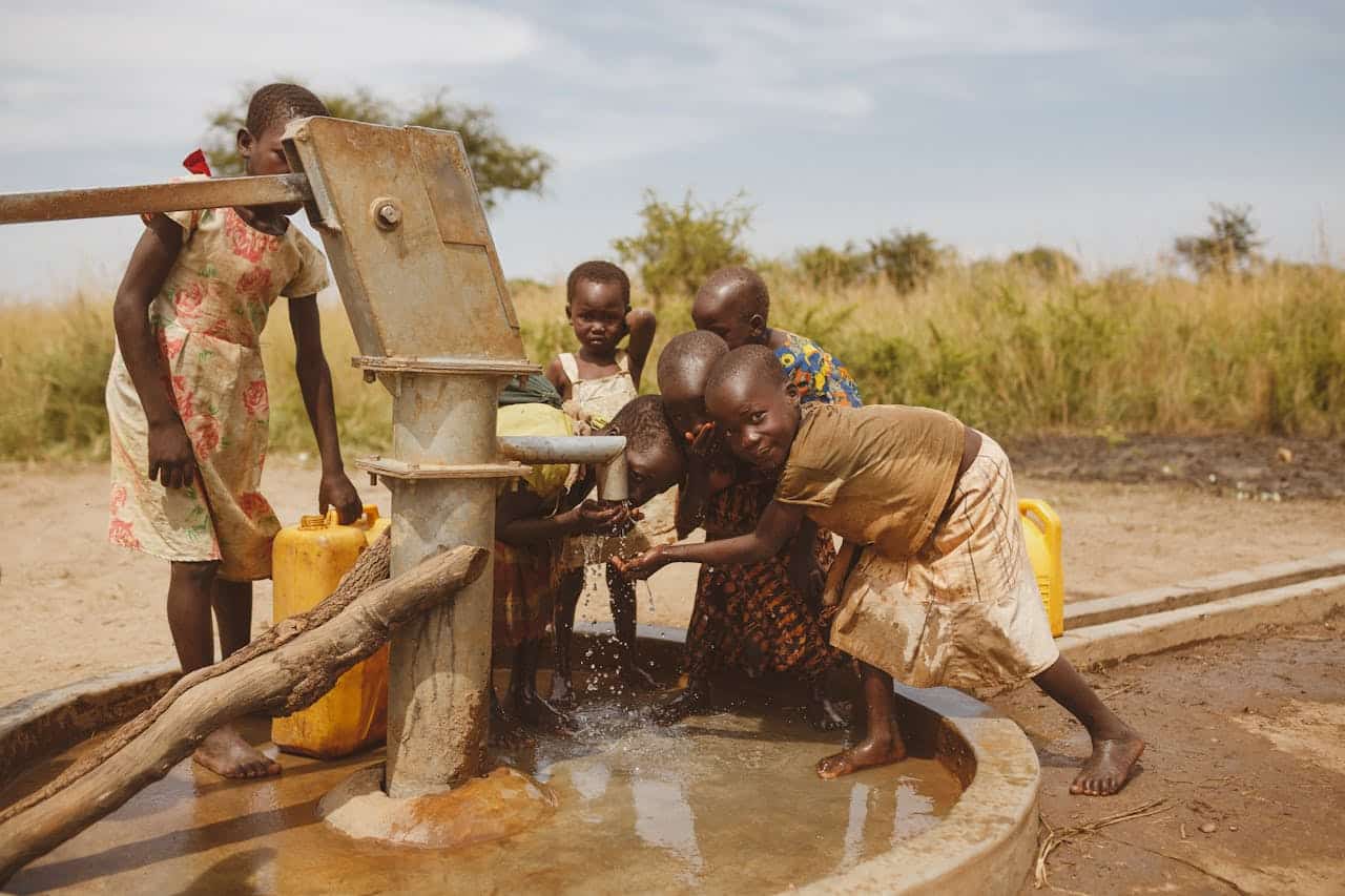 Cumbre Inversiones Agua 2025 proyectos millonarios sector hídrico
