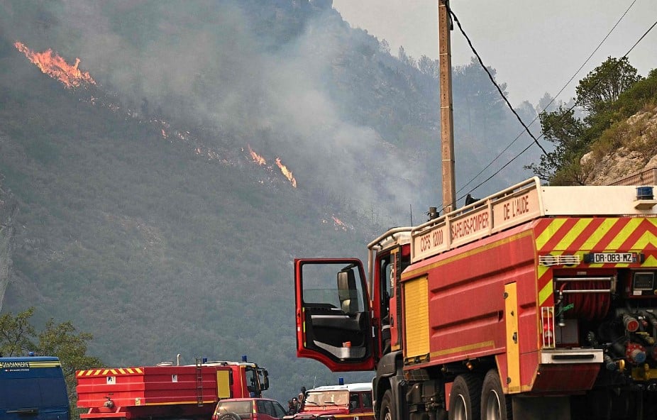 peor incendio forestal historia Francia continúa avanzando