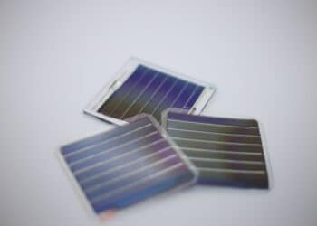 Invernaderos energéticamente autosuficientes paneles fotovoltaicos orgánicos