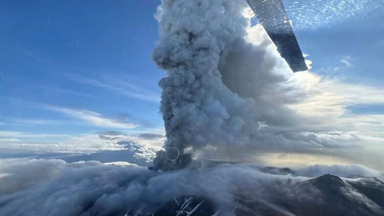 Krashenínnikov volcán cenizas Rusia