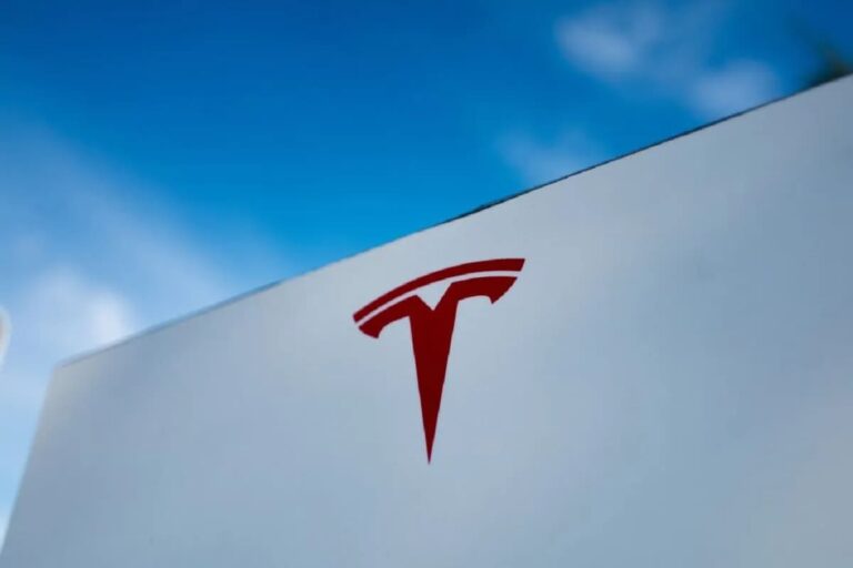 Las ventas de coches eléctricos Tesla siguen en ‘caída libre’ en la UE ...