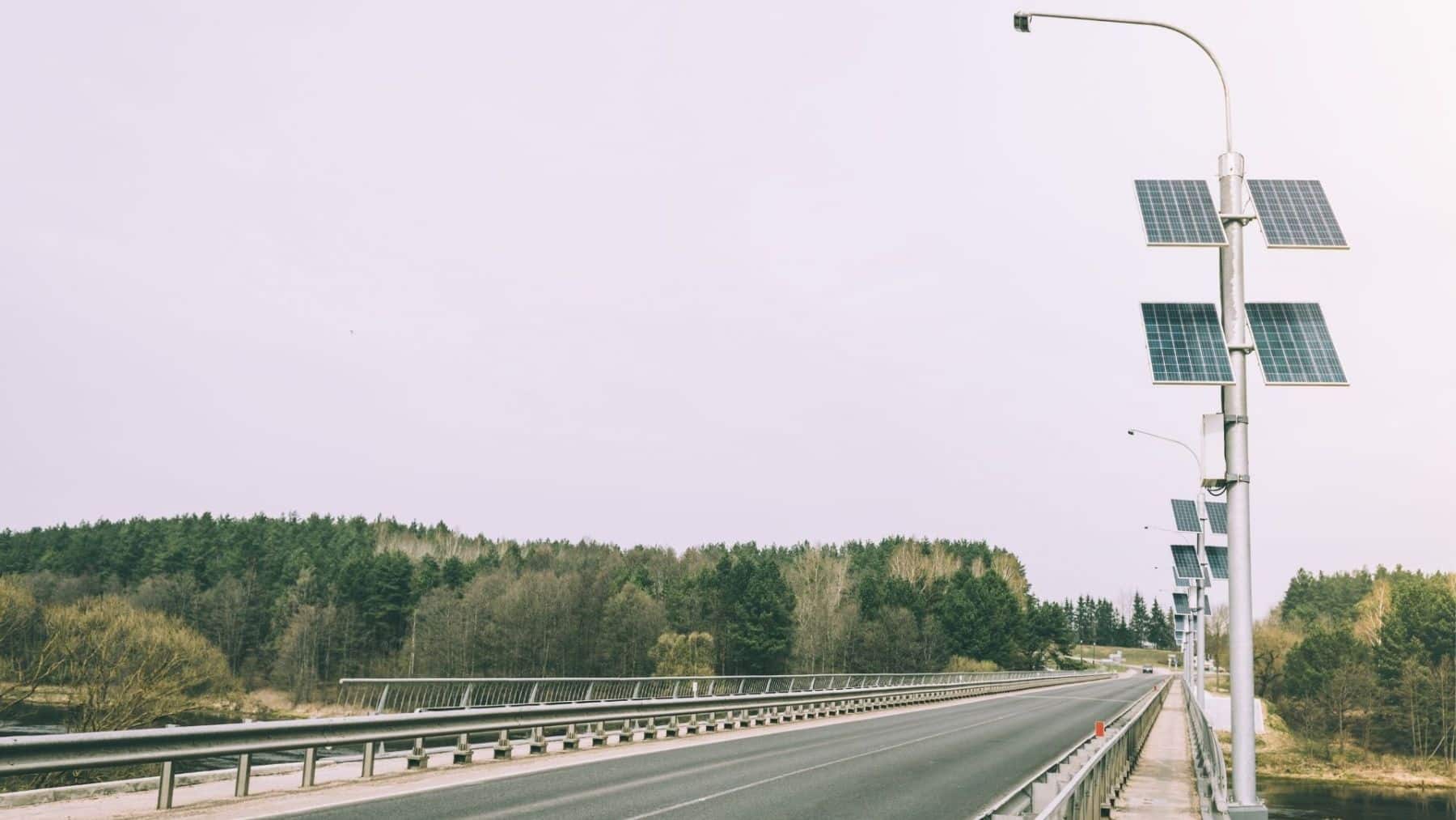 España farolas solares