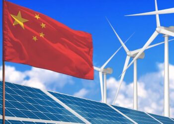 China pisa acelerador electrificación energías renovables: combustibles fósiles pronto historia