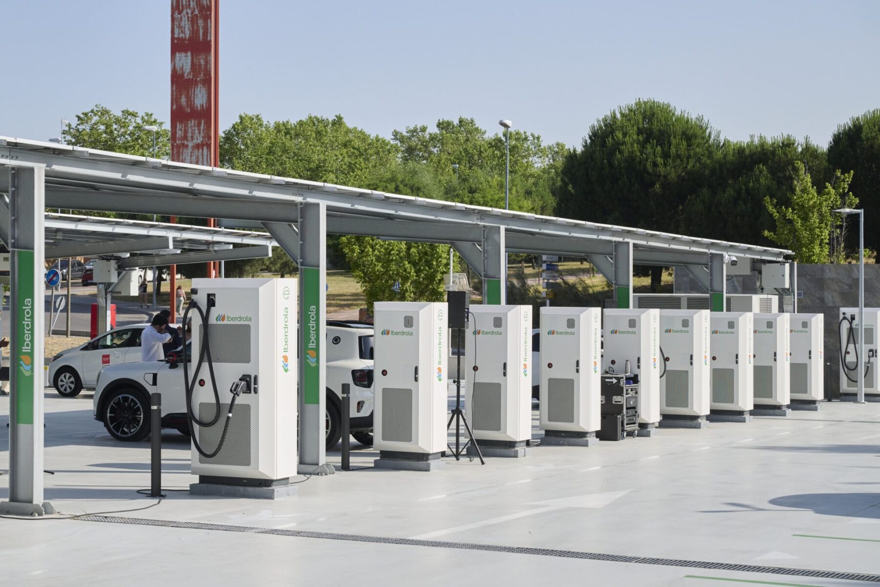 Iberdrola10000 puntos recarga coche eléctrico energía renovable