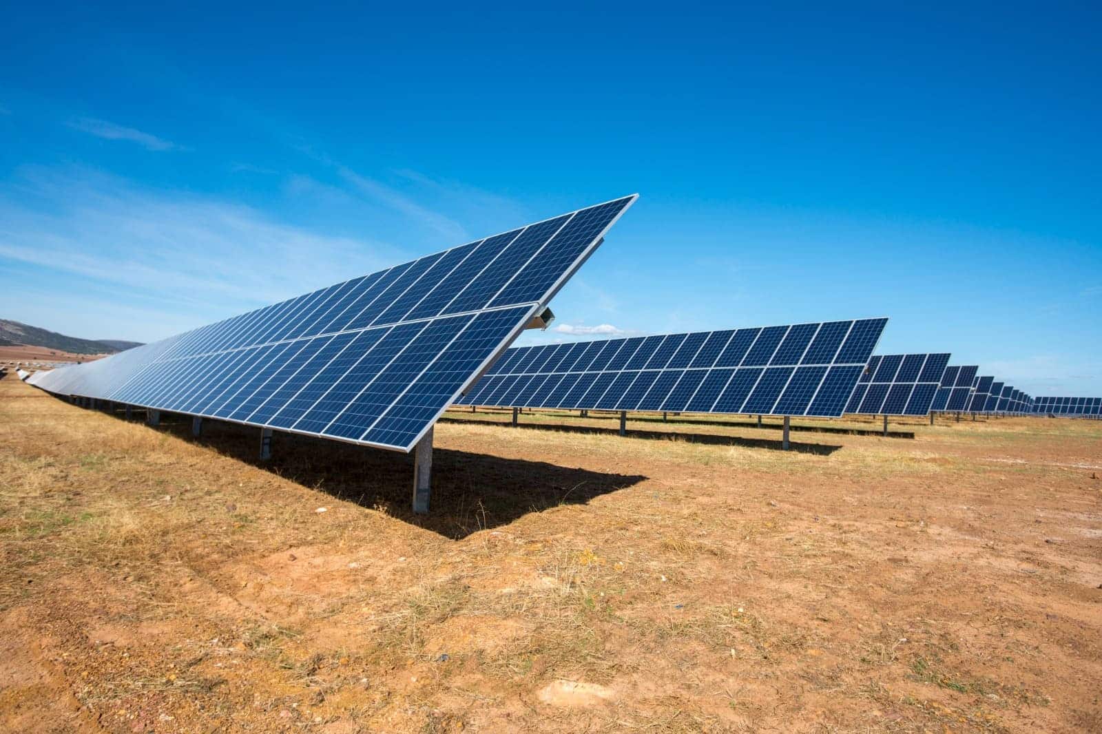 Sello Excelencia Sostenibilidad UNEF plantas fotovoltaicas Naturgy Ciudad Real