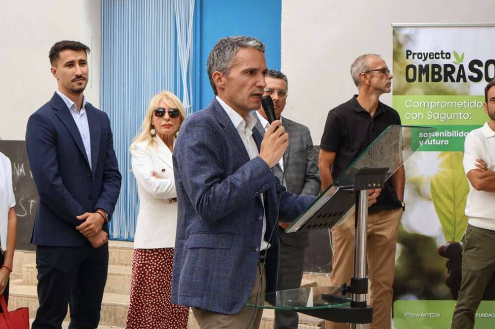 Proyecto Ombra SOS PowerCo energía solar dos centros educativos públicos Sagunto Valencia