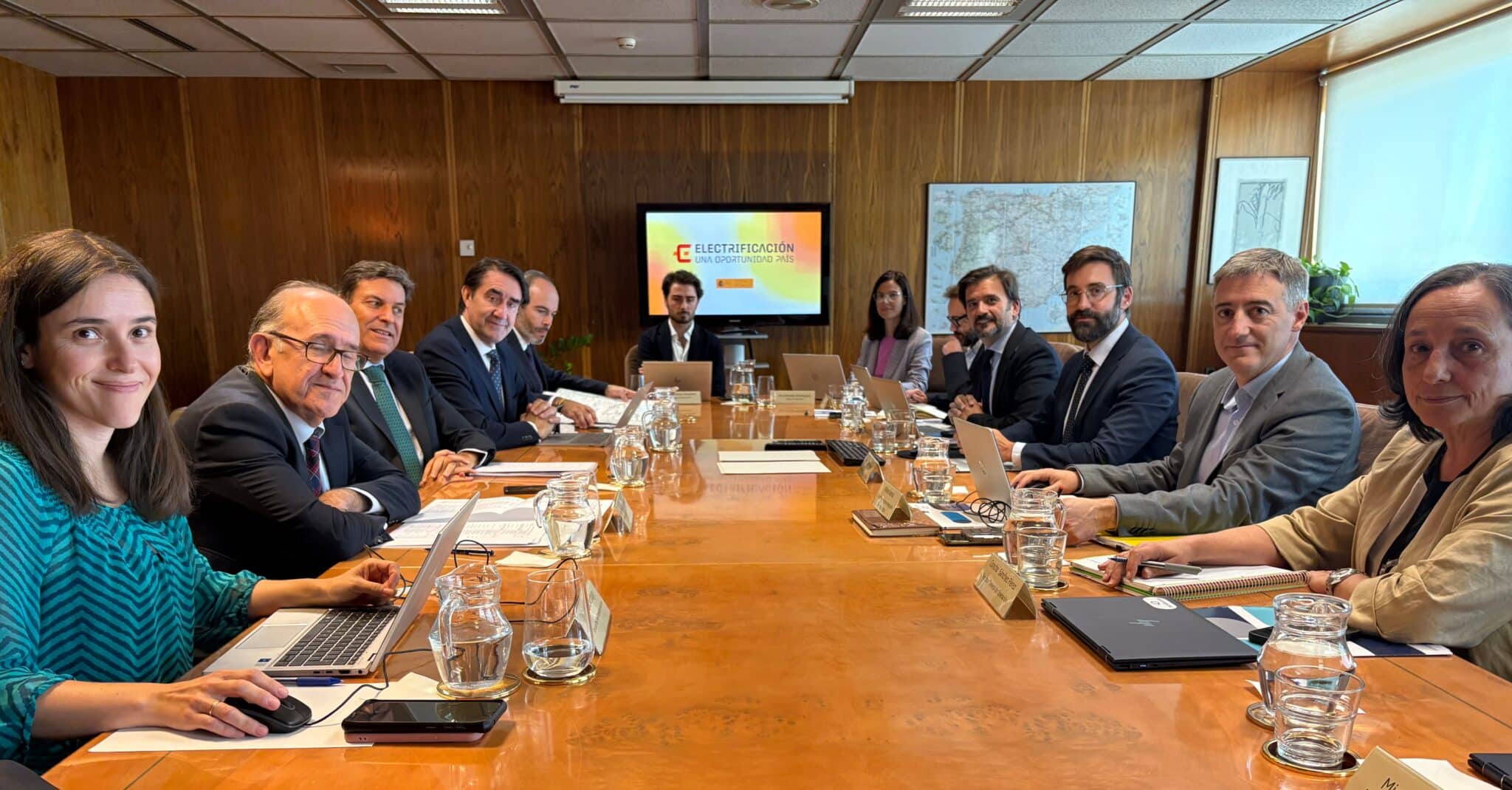 Reunión MITECO analizar propuesta inicial Planificación electricidad horizonte 2030 Castilla y León