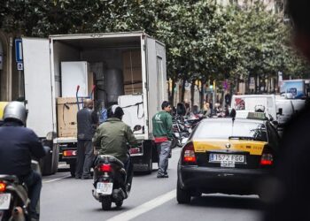 Scoobic MED vehículo eléctrico sin conductor entregas última milla