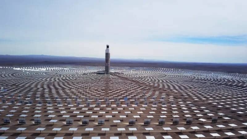 Energía termosolar contaminación atmosférica polvo otras partículas suspensión encarecen producción