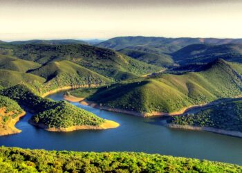 Parque Nacional Monfragüe jornadas Refugios climáticos arquitectura resiliente estrategias adaptación cambio climático