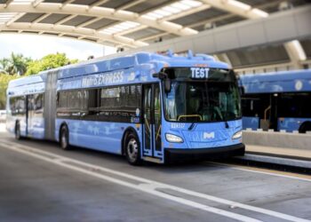 Condado de Miami-Dade EEUU sistema tránsito rápido 60 autobuses eléctricos